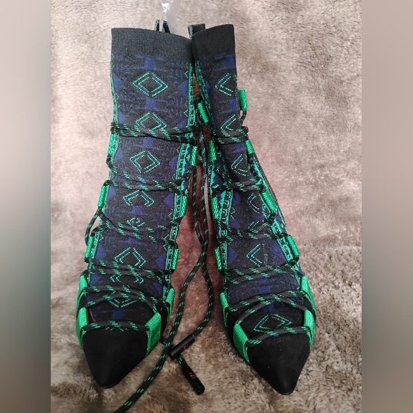 Patterned Green and Black Ankle Boots. New Without Tag - Picture 8 of 15